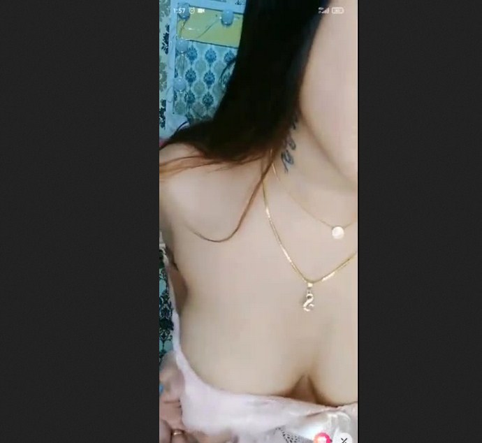 Miss Moza Bugil Pamer Body Dan Nyepong KontoL